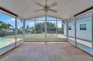 8702 Driftwood Dr, Tampa, FL 33615 - Photo 17