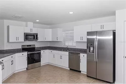 906 7th Street, Wimauma, FL 33598 - Photo 7