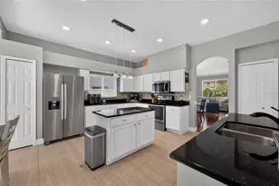 26943 Coral Springs Dr, Wesley Chapel, FL 33544 - Photo 11