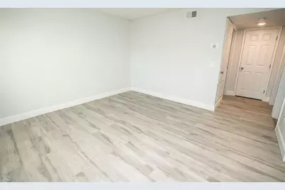 11314 N 52nd Street #B17, Tampa, FL 33617 - Photo 29