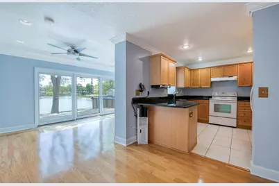5606 Samter Court, Tampa, FL 33611 - Photo 7