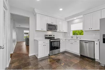 16018 Saddlestring Drive, Tampa, FL 33618 - Photo 19