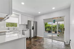 16018 Saddlestring Dr, Tampa, FL 33618 - Photo 23