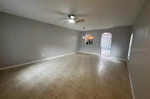15723 Fishhawk Falls Dr, Lithia, FL 33547 - Photo 5