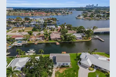 1310 41st Avenue NE, Saint Petersburg, FL 33703 - Photo 7