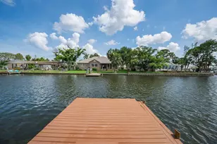 1310 41st Ave NE, Saint Petersburg, FL 33703 - Photo 27