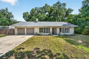 17901 Palm St, Umatilla, FL 32784 - Photo 1
