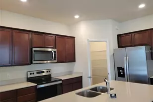 2713 Franklin Rd, Saint Cloud, FL 34771 - Photo 5