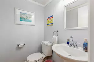 110 Sunset Dr S, Saint Petersburg, FL 33707 - Photo 21