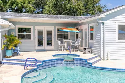 110 Sunset Drive S, Saint Petersburg, FL 33707 - Photo 39