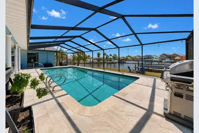 6301 Cottonwood Lane, Apollo Beach, FL 33572 - Photo 9