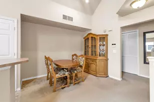 5541 Rosehill Rd, Sarasota, FL 34233 - Photo 15