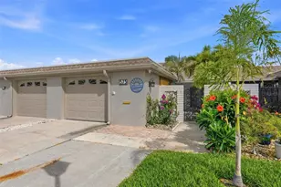 573 Boca Ciega Point Blvd N, Saint Petersburg, FL 33708 - Photo 1