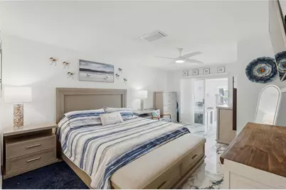 573 Boca Ciega Point Boulevard N, Saint Petersburg, FL 33708 - Photo 43