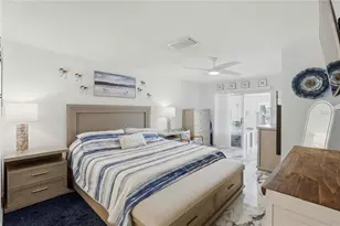 573 Boca Ciega Point Blvd N, Saint Petersburg, FL 33708 - Photo 43