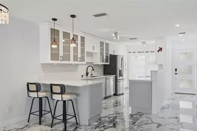 573 Boca Ciega Point Boulevard N, Saint Petersburg, FL 33708 - Photo 13