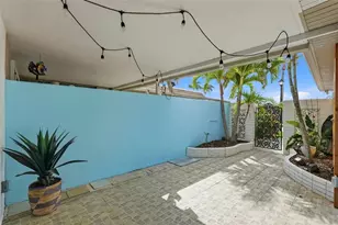 573 Boca Ciega Point Blvd N, Saint Petersburg, FL 33708 - Photo 5