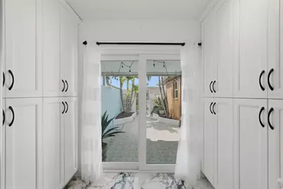 573 Boca Ciega Point Boulevard N, Saint Petersburg, FL 33708 - Photo 17