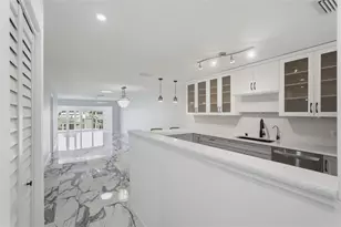 573 Boca Ciega Point Blvd N, Saint Petersburg, FL 33708 - Photo 9