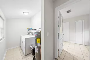 2016 E Powhatan Ave, Tampa, FL 33610 - Photo 29