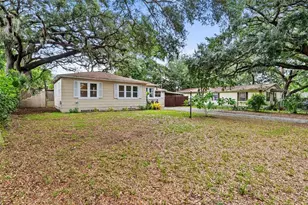 2016 E Powhatan Ave, Tampa, FL 33610 - Photo 43