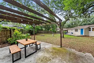 2016 E Powhatan Ave, Tampa, FL 33610 - Photo 35