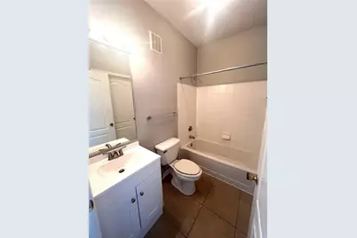 18046 Villa Creek Drive, Tampa, FL 33647 - Photo 9