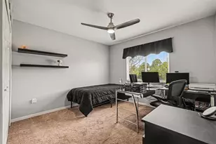 12915 Carlington Ln, Riverview, FL 33579 - Photo 17