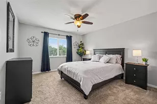 12915 Carlington Ln, Riverview, FL 33579 - Photo 17