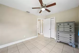 1547 56th Ave N, Saint Petersburg, FL 33703 - Photo 27