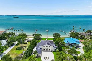 1516 Bayshore Blvd, Dunedin, FL 34698 - Photo 3