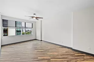 1120 E Kennedy Blvd, Tampa, FL 33602 - Photo 7