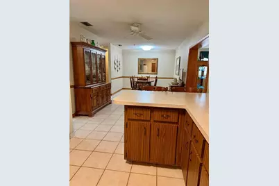 827 Strawberry Lane, Brandon, FL 33511 - Photo 11