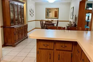 827 Strawberry Ln, Brandon, FL 33511 - Photo 11