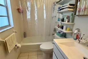 827 Strawberry Ln, Brandon, FL 33511 - Photo 27