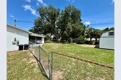 827 Strawberry Lane, Brandon, FL 33511 - Photo 41