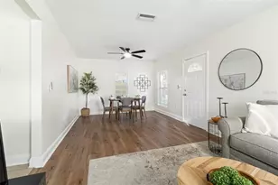 2116 E Ellicott St, Tampa, FL 33610 - Photo 13