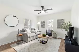 2116 E Ellicott St, Tampa, FL 33610 - Photo 11