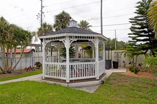 1100 E Bay Dr, Largo, FL 33770 - Photo 31