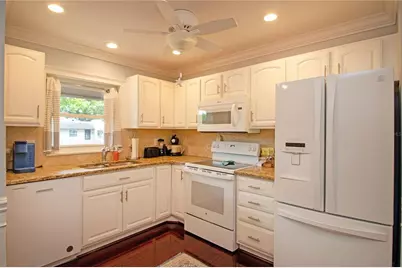 1100 E Bay Drive #104, Largo, FL 33770 - Photo 7