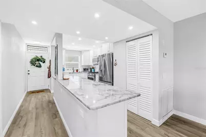 6020 Shore Boulevard S #607, Saint Petersburg, FL 33707 - Photo 25