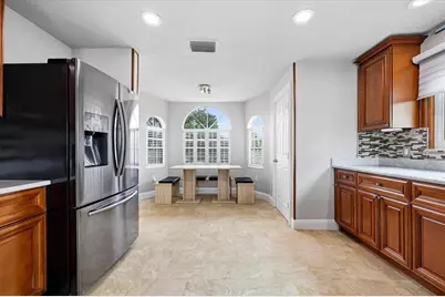 610 Island Way #201, Clearwater Beach, FL 33767 - Photo 5