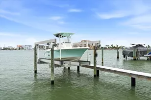 610 Island Way, Clearwater Beach, FL 33767 - Photo 1