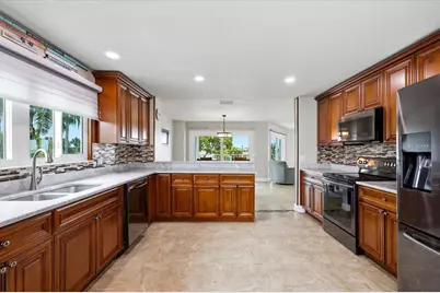 610 Island Way #201, Clearwater Beach, FL 33767 - Photo 7