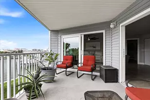 610 Island Way, Clearwater Beach, FL 33767 - Photo 3