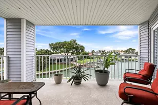 610 Island Way, Clearwater Beach, FL 33767 - Photo 5