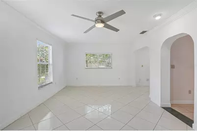 9680 Park Lake Drive N, Pinellas Park, FL 33782 - Photo 7