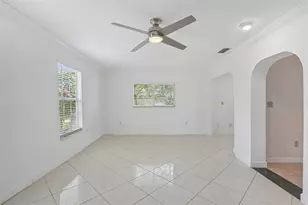 9680 Park Lake Dr N, Pinellas Park, FL 33782 - Photo 7