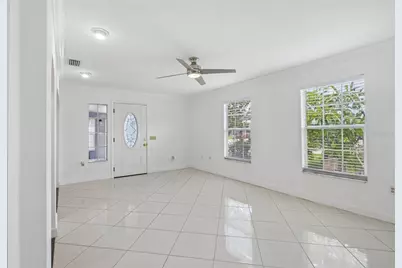 9680 Park Lake Drive N, Pinellas Park, FL 33782 - Photo 5