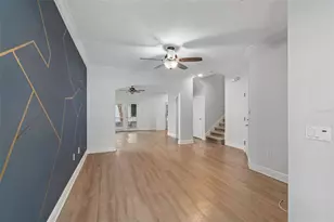 3125 Santorini Ct, Tampa, FL 33611 - Photo 5
